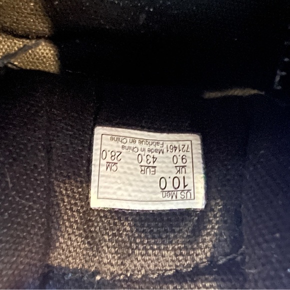 Vans - Picture 3 of 7